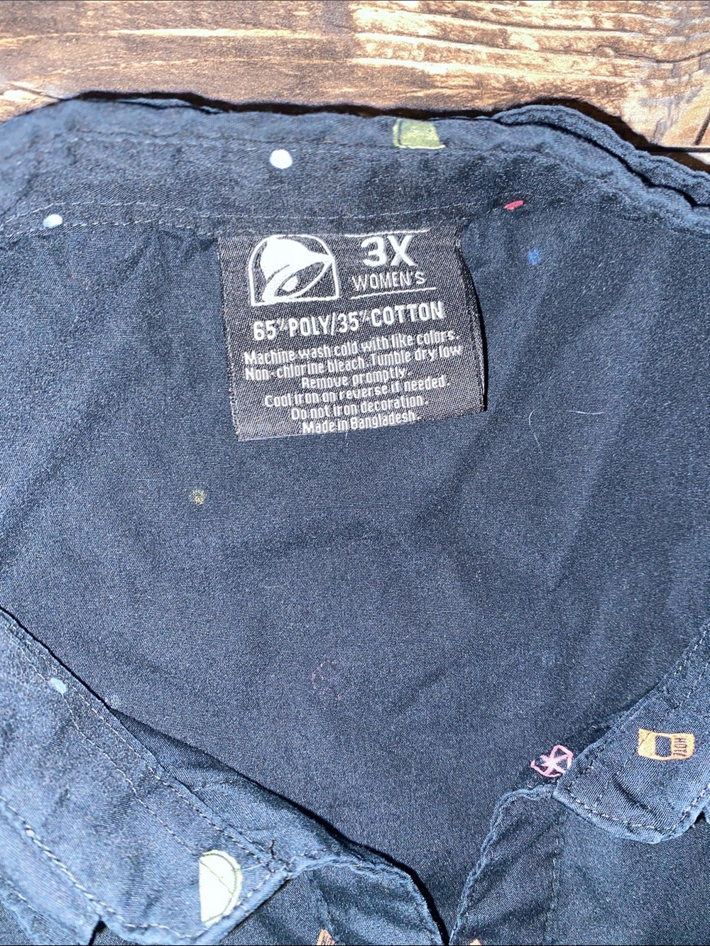 Taco Bell Women's Manager Blouse with Multicolor Mini taco print - Picture 2 of 3
